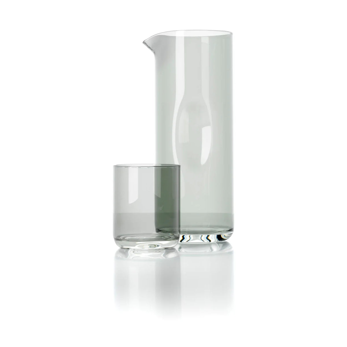 Pichet ergonomique verre fumé BAZ