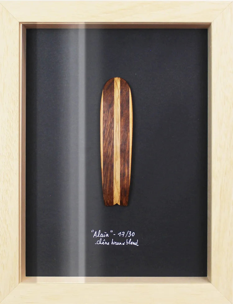 Cadre cabinet de curiosité en bois artisanal AMM