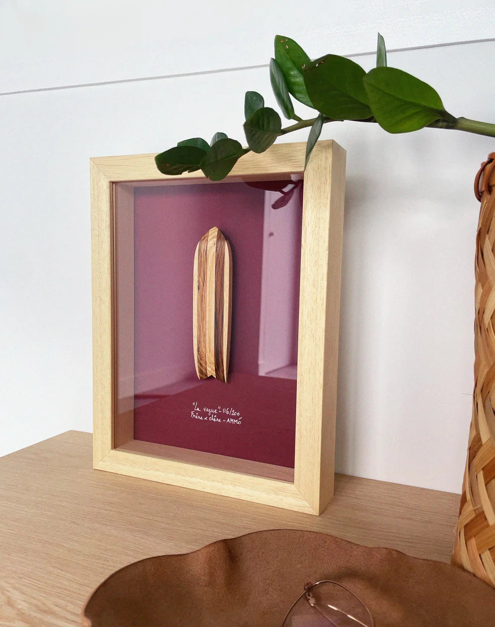 Cadre objet salé cabinet de curiosité en bois artisanal AMM