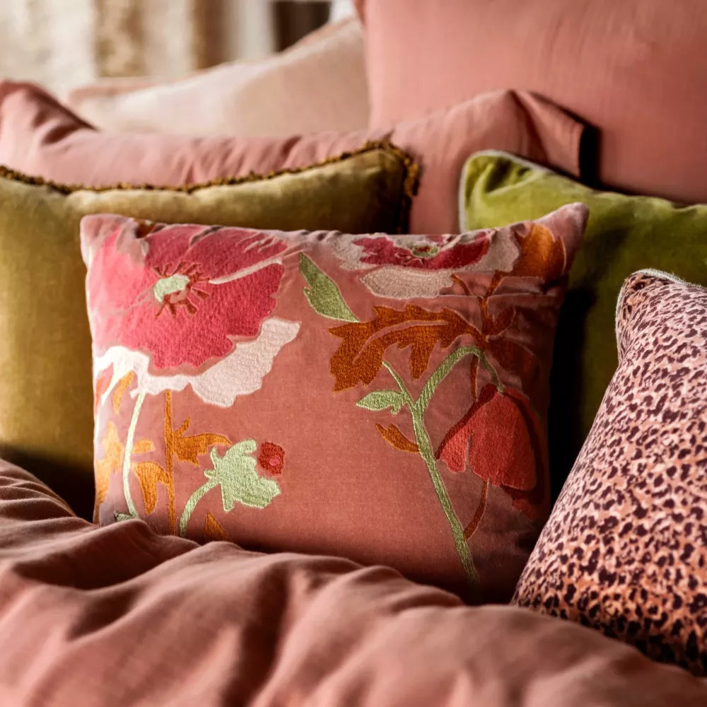 Coussin BRISTOL fleurs brodée carré 45x45cm HAO