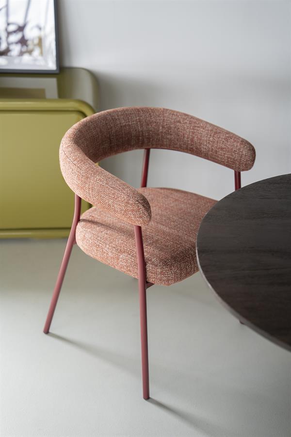 Chaise YOVI pieds rouges BYB