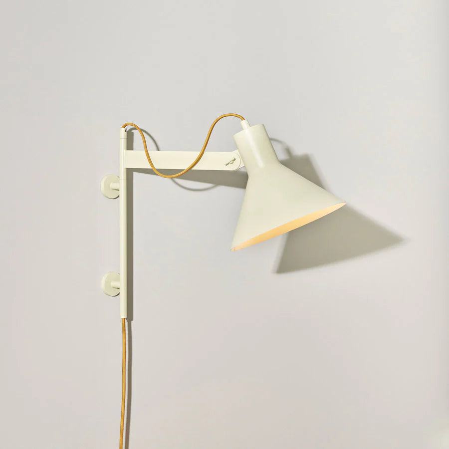 Studio lampe murale beige et orange HUB