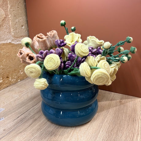 Vase ou cache pot en terre cuite laquée  WD