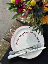 Assiettes slogans MAE