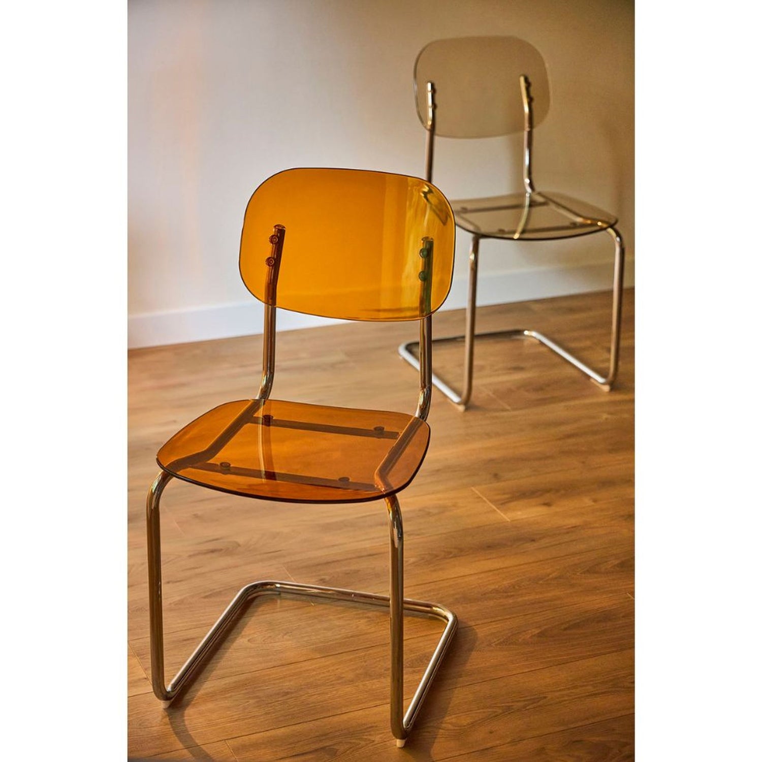 Chaise seventies fumée plexi SEM