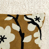 Coussin brodé fleurs ou oiseau OPJ