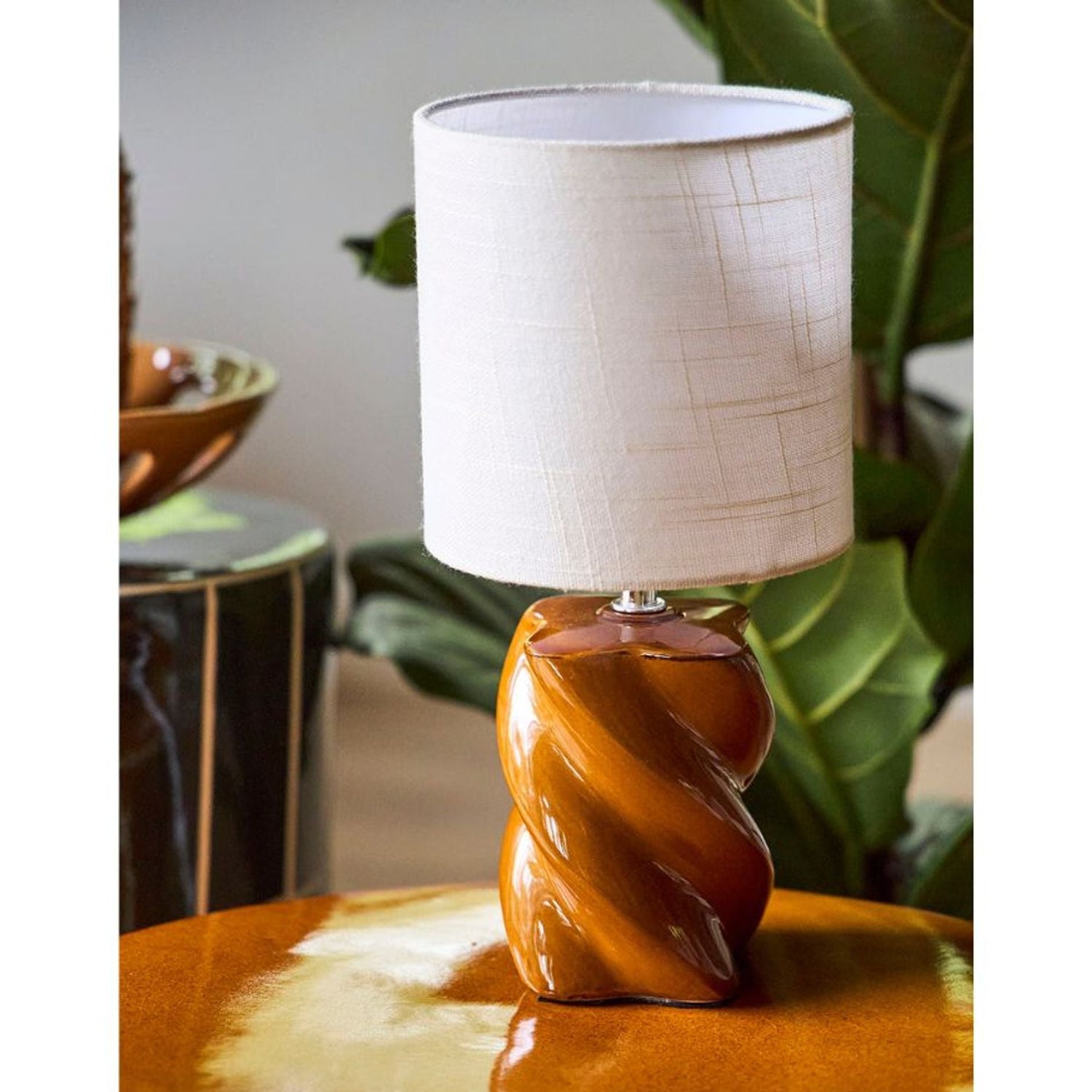 Lampe Nira torsadée SEM