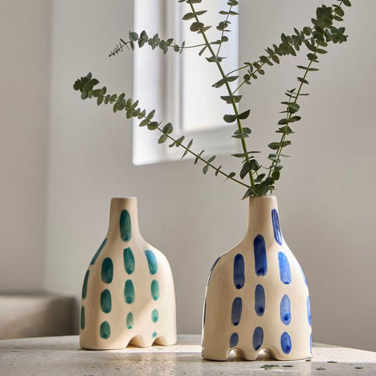 Vase écru et taches de couleur grès SEM